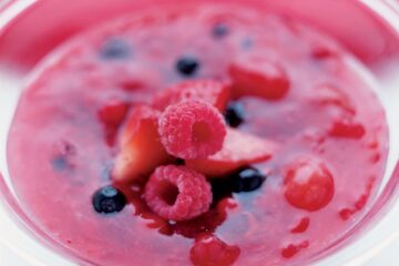 Tuoremarjakiisseli on hyvä keino lisätä marjojen syöntiä.